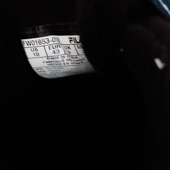 Fila Men's Disruptor II Casual Athletic Sneakers - Picture 14 of 15